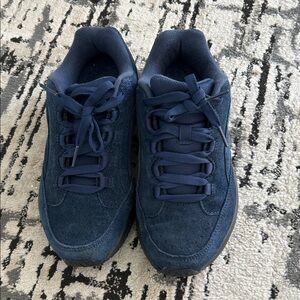 Ryka Women's walking shoes size 7, Navy blue Suede upper laces Shoes